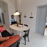 Villa Oia's Heritage Captain Mansion *