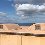 Oia's Heritage Captain Mansion *