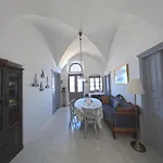 Villa Oia's Heritage Captain Mansion Oia (Santorini)