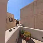 Villa Oia's Heritage Captain Mansion *