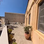 Oia's Heritage Captain Mansion