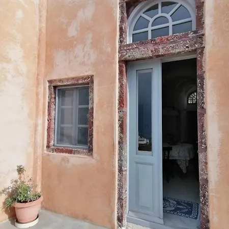 Villa Oia's Heritage Captain Mansion *