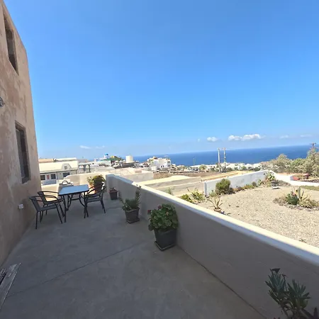 Villa Oia's Heritage Captain Mansion *