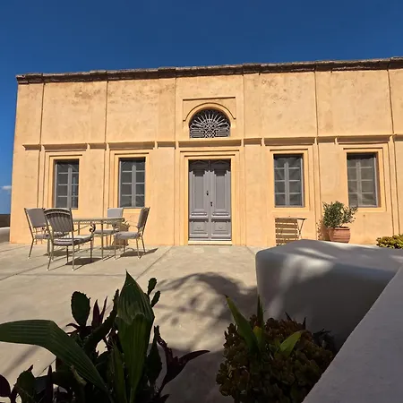Villa Oia's Heritage Captain Mansion