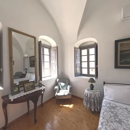 Villa Oia's Heritage Captain Mansion