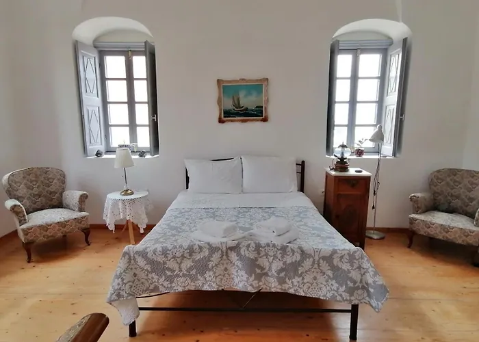 Oia's Heritage Captain Mansion 别墅 伊亚