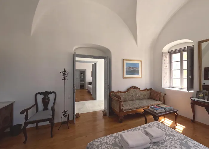 Oia's Heritage Captain Mansion 别墅