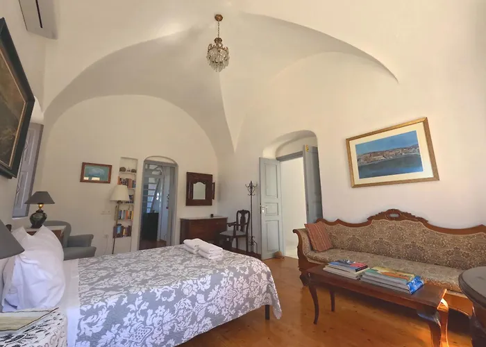 Villa Oia's Heritage Captain Mansion