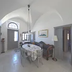 Oia's Heritage Captain Mansion Villa