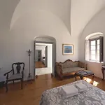 Oia's Heritage Captain Mansion Villa