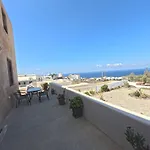 Villa Oia's Heritage Captain Mansion *