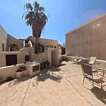 Oia's Heritage Captain Mansion *