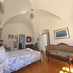 Villa Oia's Heritage Captain Mansion